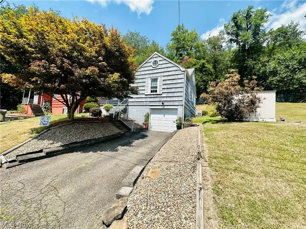172 Beverly Ave, Weirton, WV 26062
