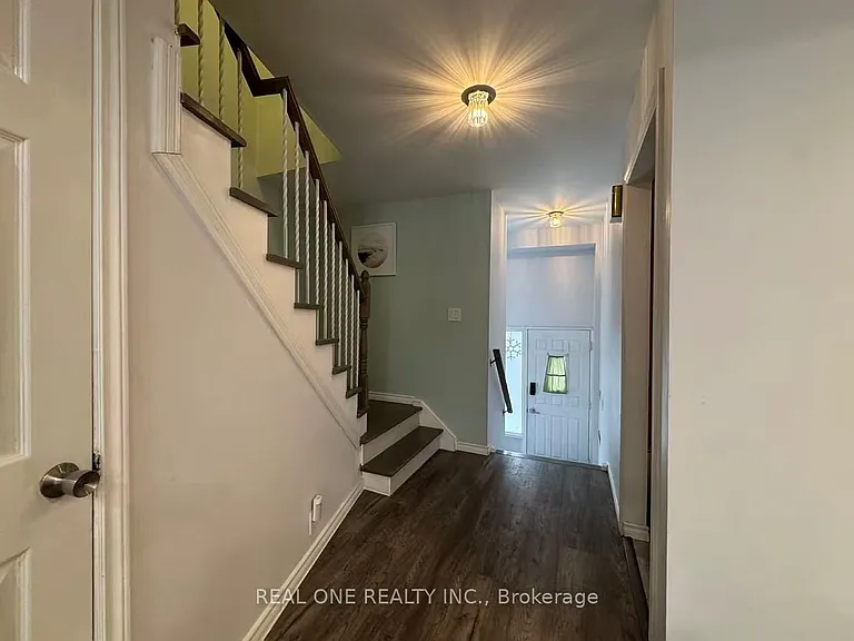 400 Mississauga Valley Blvd #124 — Photo 5