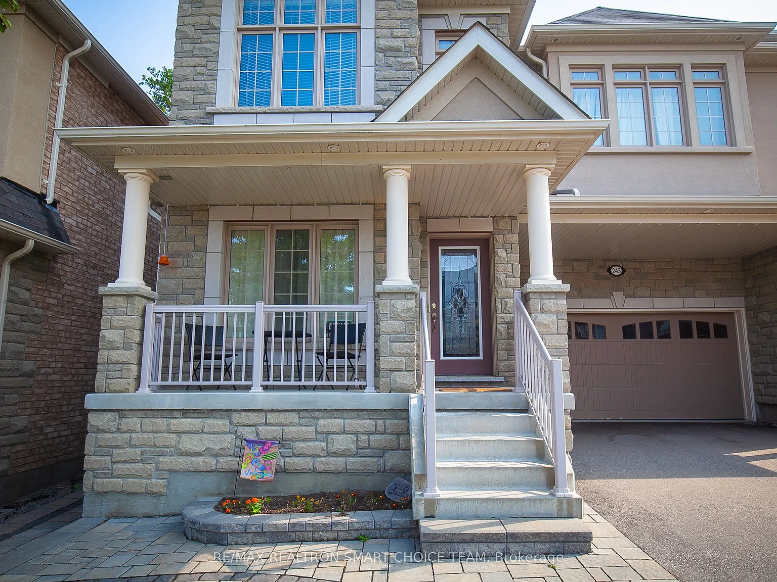 2 bed, $1,900 — Photo 4