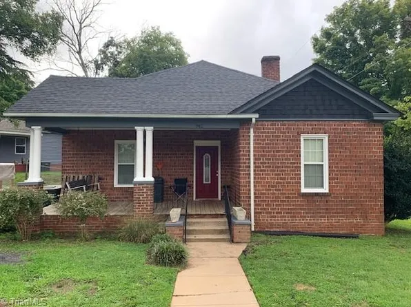 942 Overlook Ave, Eden, NC 27288