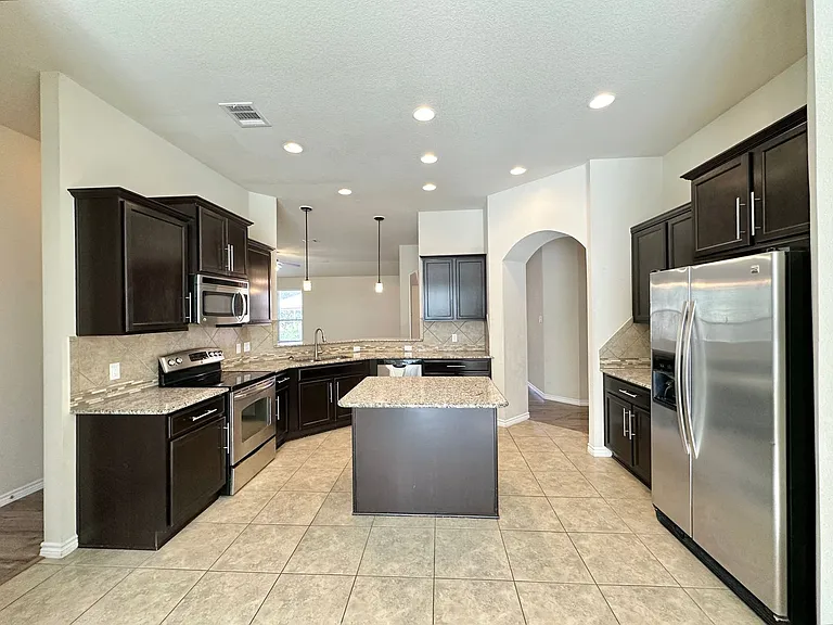 3383 Vineyard Trl — Photo 13