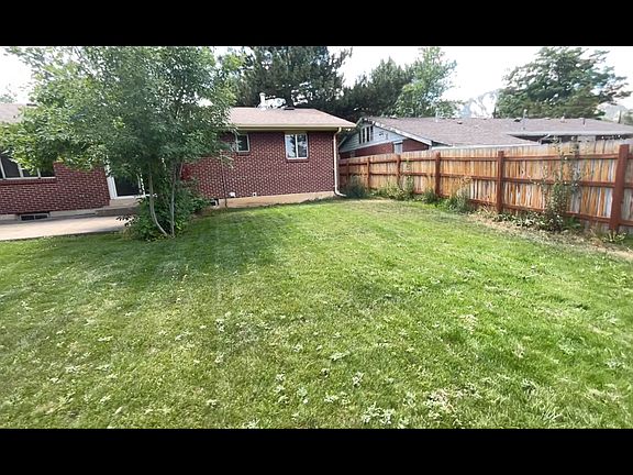 Large, Fenced Back Yard