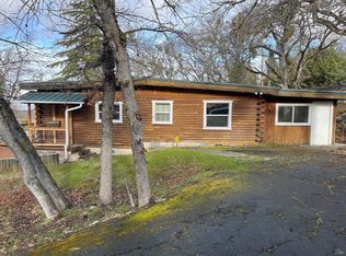3496 N Foothill Rd, Medford, OR 97504