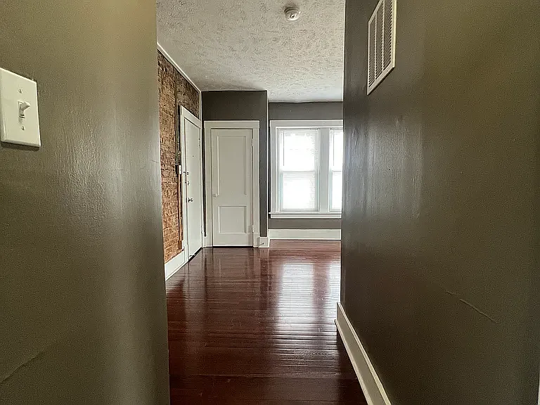 2626 Dewey Ave #6 — Photo 14