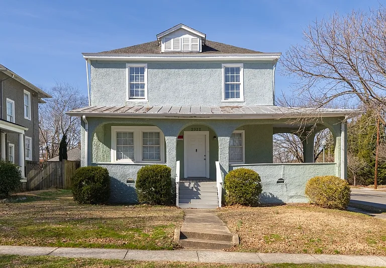 2922 Noble Ave #A — Photo 3