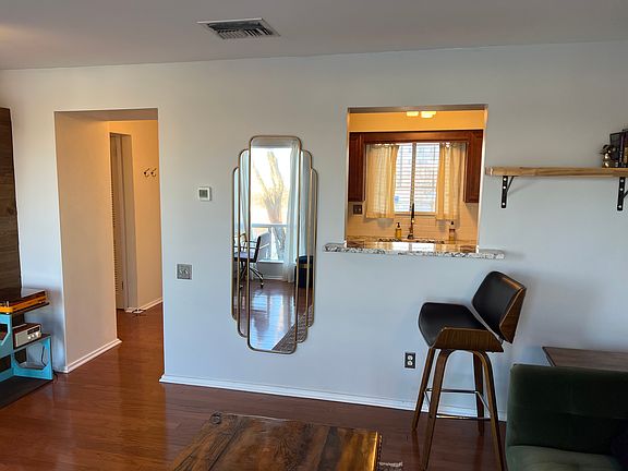 4th image of 784 1st Ave N Unit 784