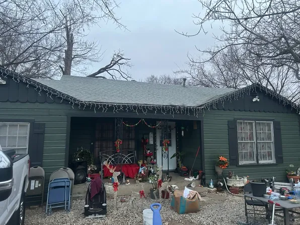 5725 Spencer St, Forest Hill, TX 76119