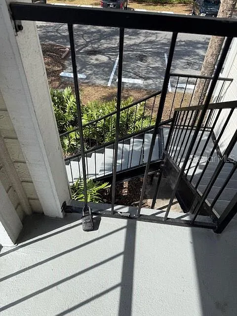 2 bed, 2.0 bath, 934 sqft, $1,300 — Photo 2