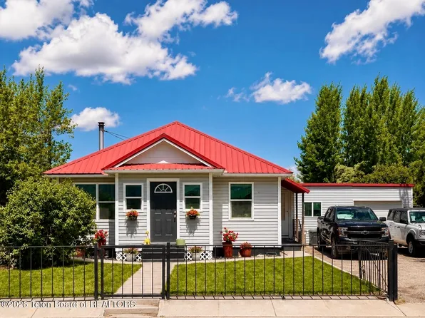 520 E Main St, Cokeville, WY 83114