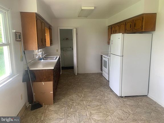 5th image of 6445 Edesville Rd