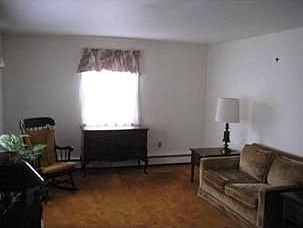 3rd image of 12 Hedley Cir