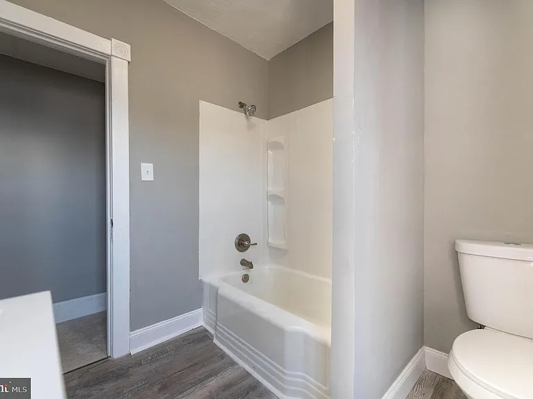 510 1/2 King St #A — Photo 14