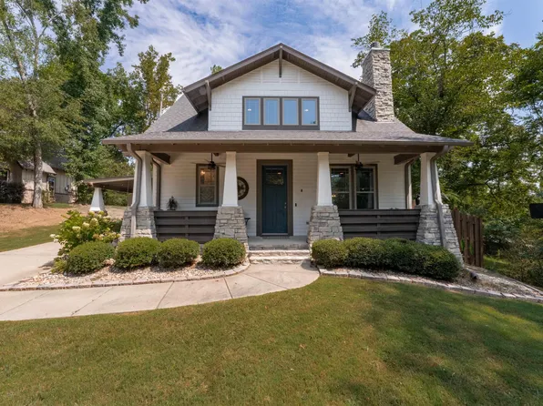 126 1st Ave W, Helena, AL 35080