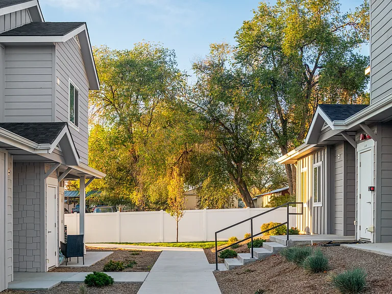 Southside Townhomes — Photo 10
