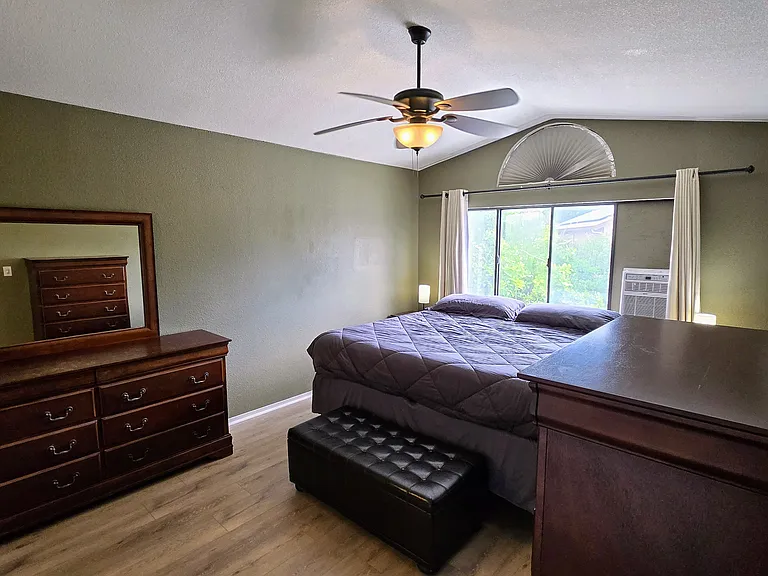 772 Meadowhawk Dr #1 — Photo 1
