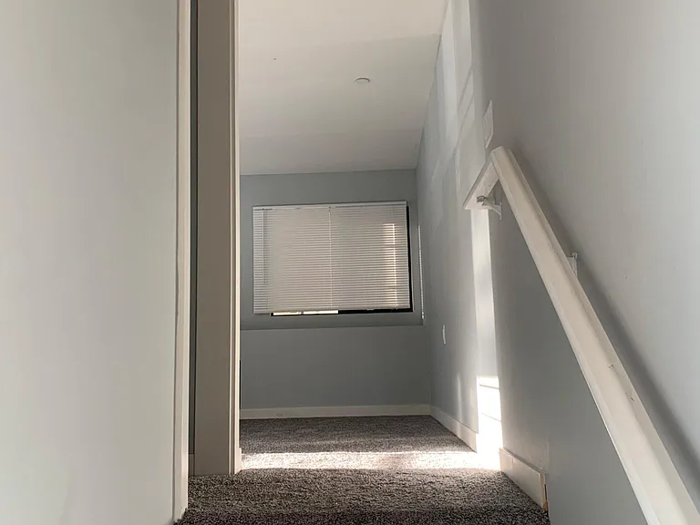 8465 Broadway #306 — Photo 11