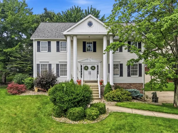 604 Jennifer Dr, Cranberry Township, PA 16066