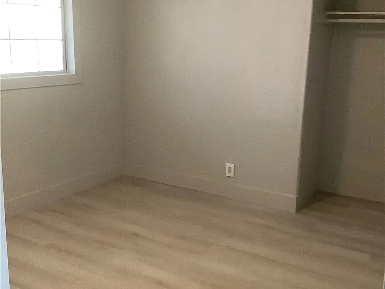 1113 S Virlee St — Photo 11