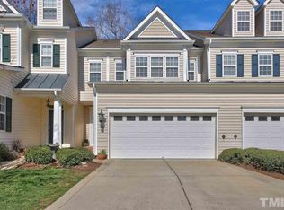 225 Towne Ridge Ln, Chapel Hill, NC 27516