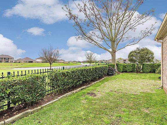 4th image of 4618 Hispania View Dr