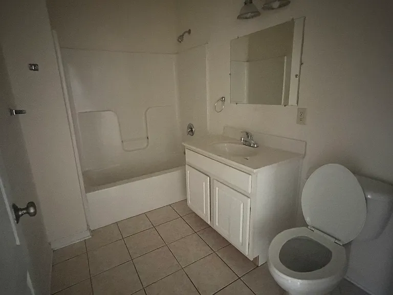 875 Main St #2 — Photo 6
