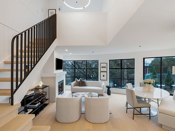 3rd image of 1038 W 7th Ave #2
