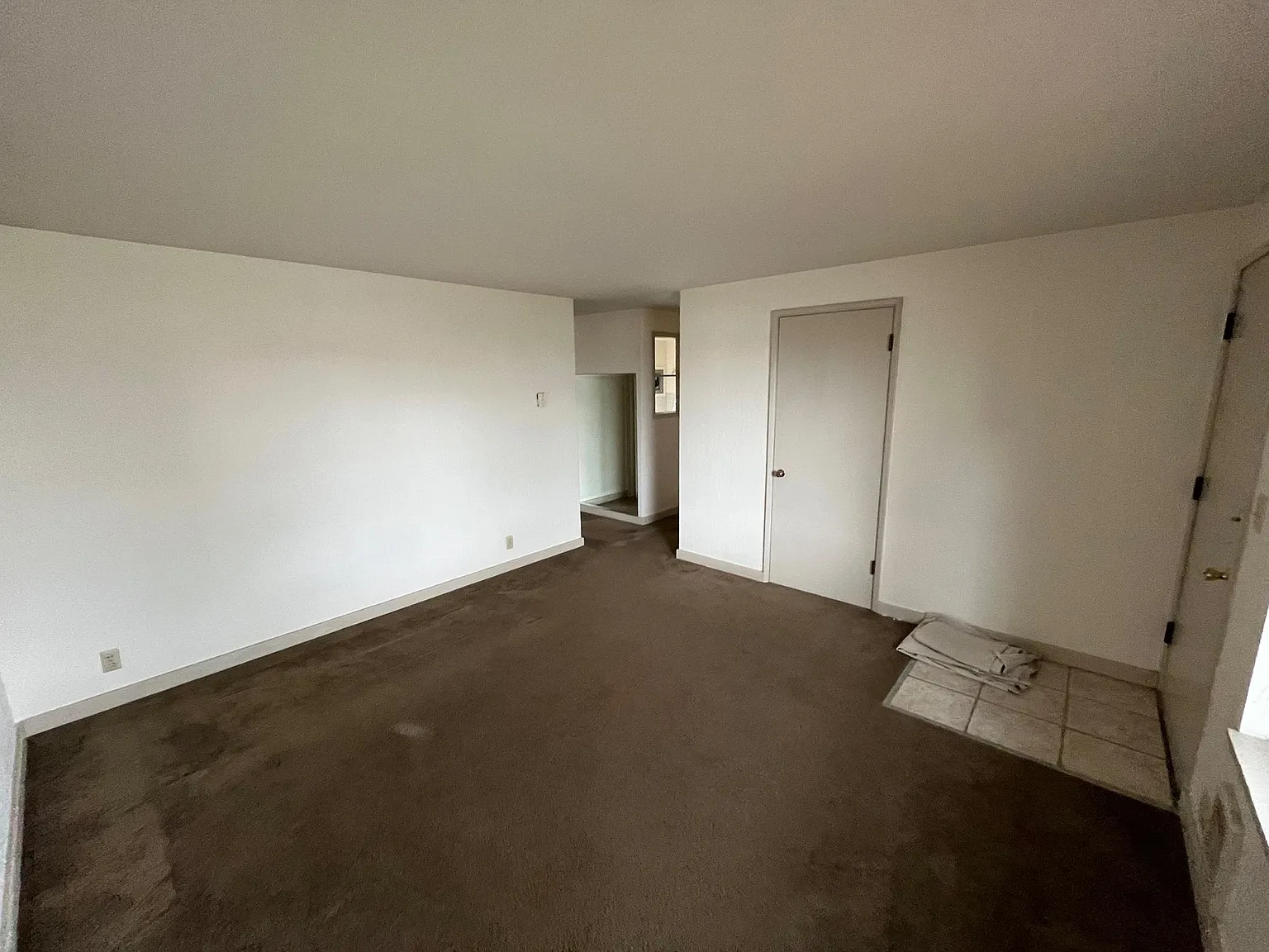 2 bed, 750 sqft, $1,750 — Photo 2