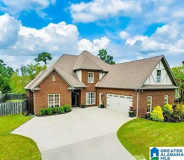 1st image of 405 River Oaks Ln