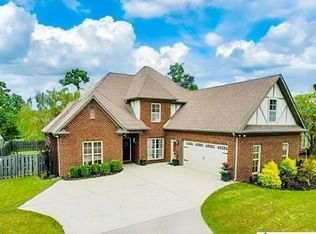 405 River Oaks Ln, Helena, AL 35080