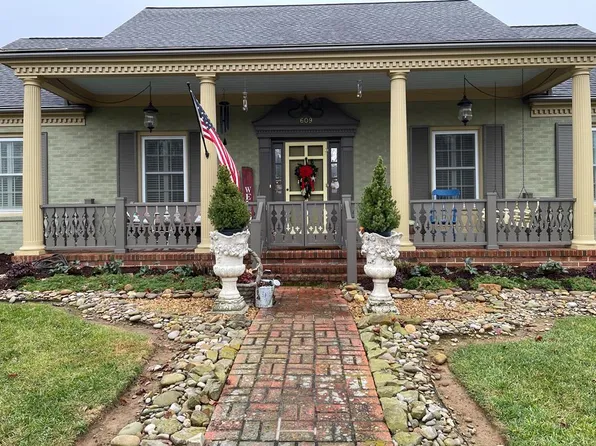 609 Denton Ave, Cookeville, TN 38501