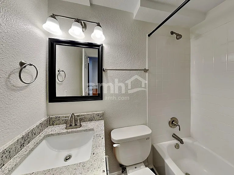 4815 Talons Mark Dr — Photo 19