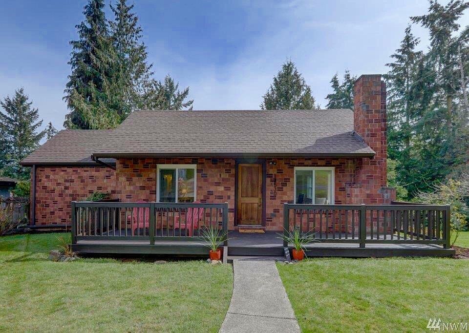 1st image of 12530 20th Ave NE #A