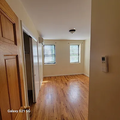 Rented by Oxford Property Group | media 12