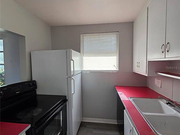 2nd image of 1423 Bryant St #1423