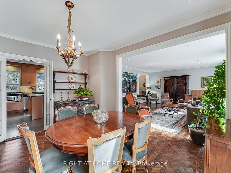 25 Clarendon Ave — Photo 11