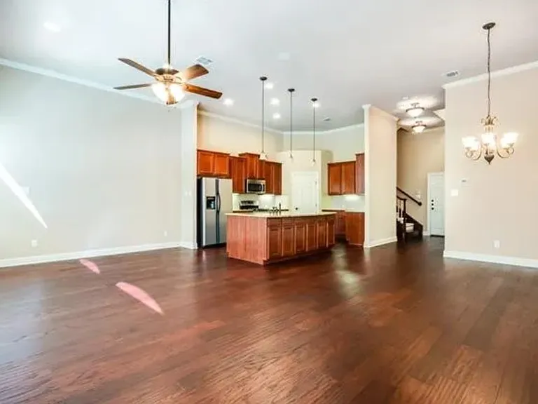 188 Milan St — Photo 15