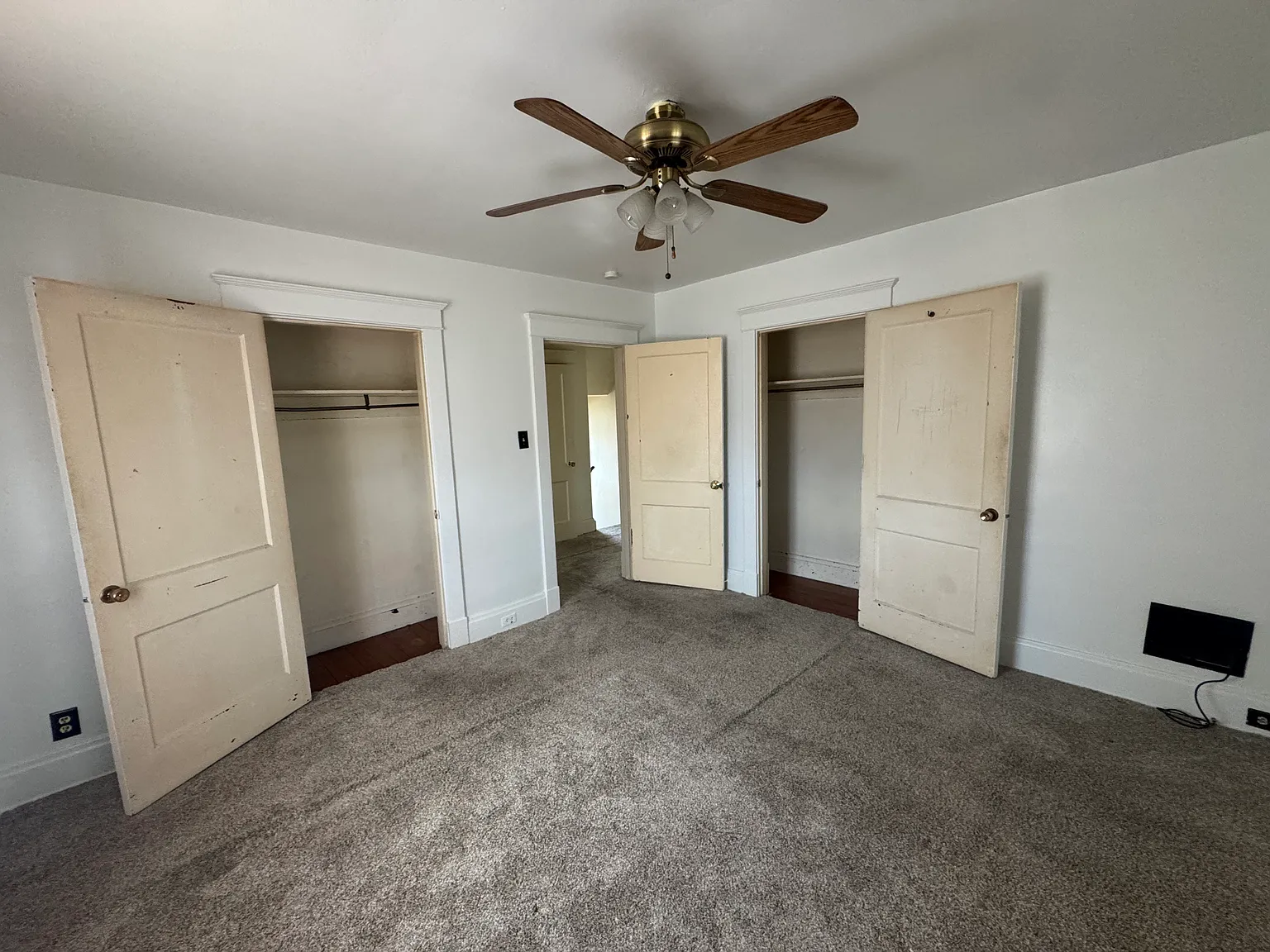 2 bed, 800 sqft, $900 — Photo 2