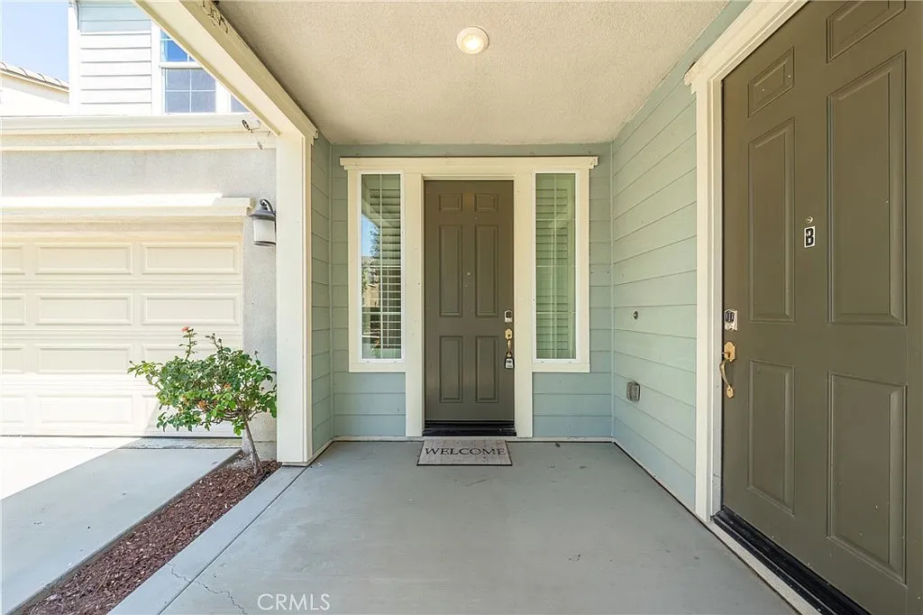 5 bed, 3.5 bath, 3156 sqft, $4,800 — Photo 3