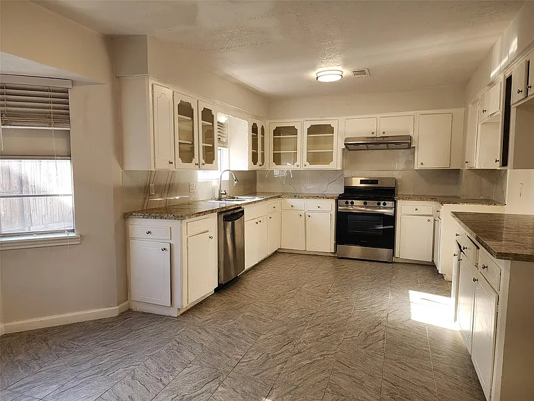 8531 Hiawatha Dr — Photo 8