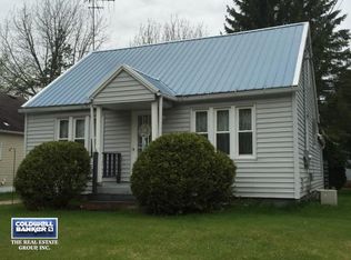 113 Oak Ave, Gillett, WI 54124