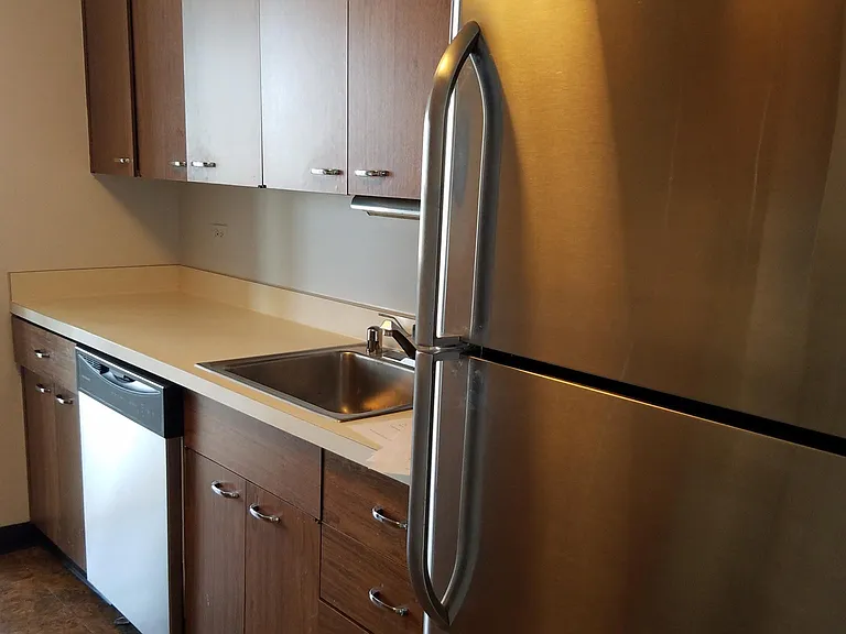 Kitchen/Sink/Dishwasher