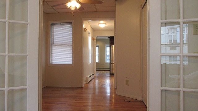2nd image of 708 Jefferson St APT 2L
