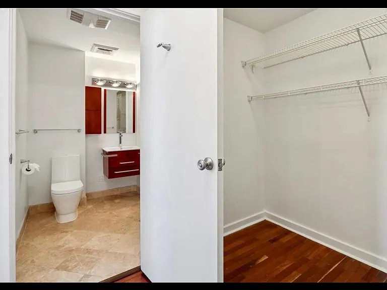 1224 Saint Charles Ave #200 — Photo 14