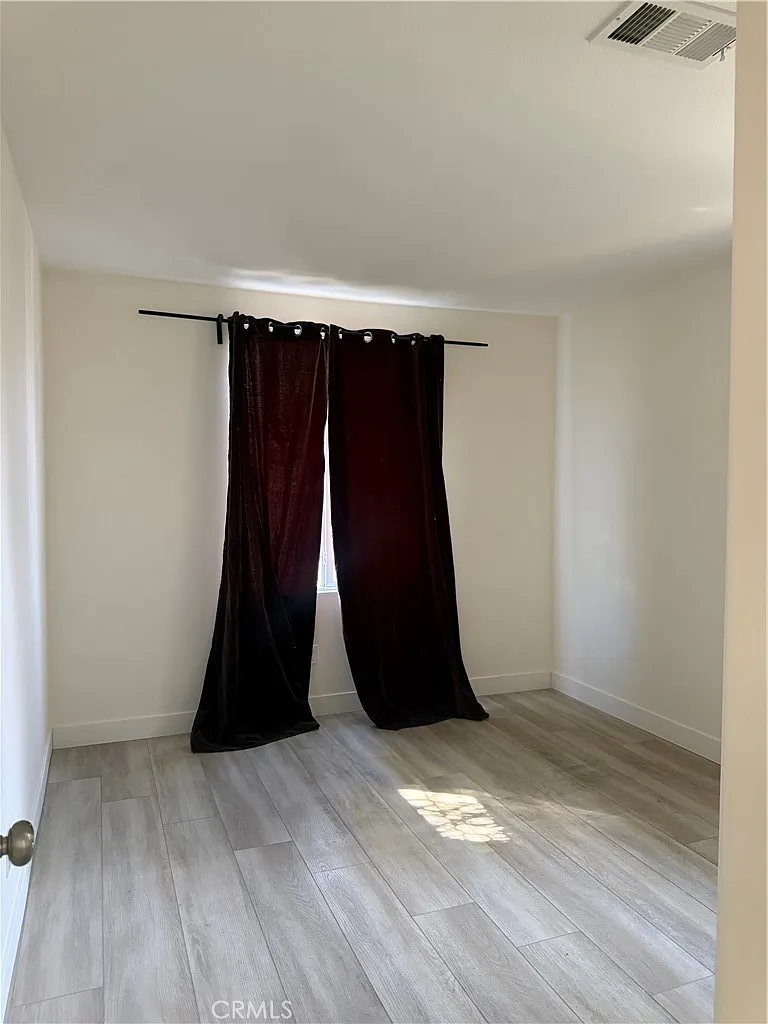 4 bed, 2.5 bath, 1759 sqft, $4,300 — Photo 3