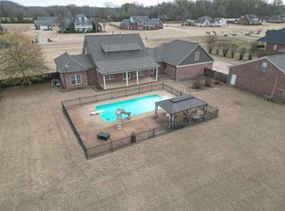 7365 Osborn Meadows Dr, Arlington, TN 38002