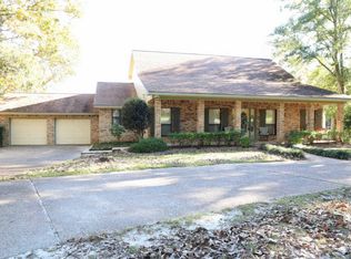 9089 Scenic River Dr, Biloxi, MS 39532