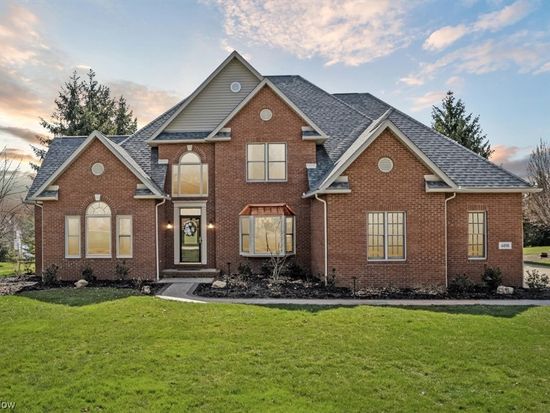 4016 Fairway Dr, Medina, OH 44256
