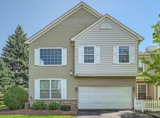 1949 Bluestem Ln, Shoreview, MN 55126