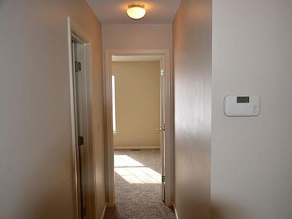 3rd image of 7009 N Robinhood Ln
