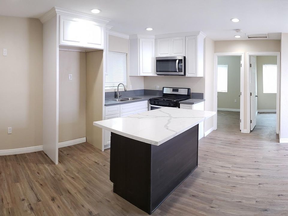 1st image of 1735 W 59th St #1/2